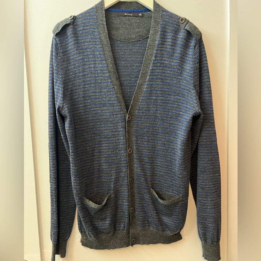 Moreno wool blend men’s thin striped sweater cardigan. Size M.